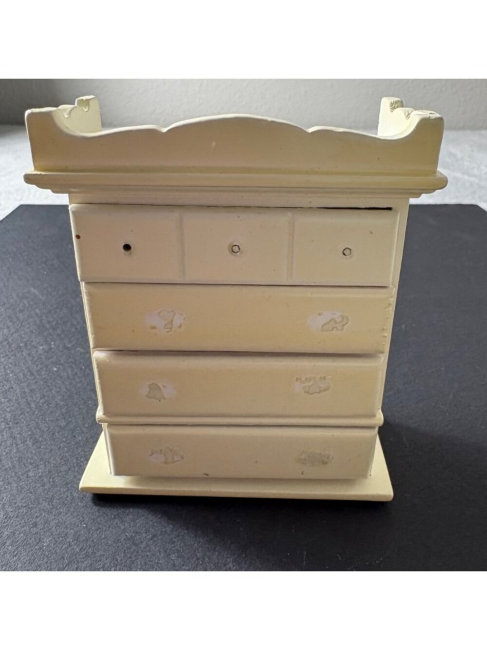 Vintage Wooden Miniature Dresser Cream 4-Drawer 4.5x2.5 Inches Missing Pulls